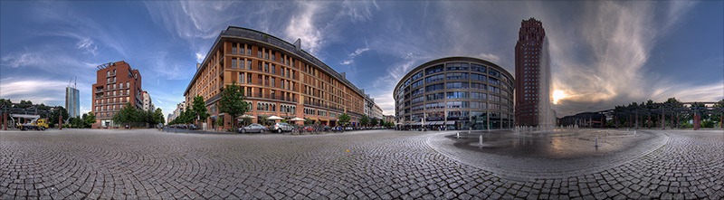 Walther-von-Cronberg-Platz